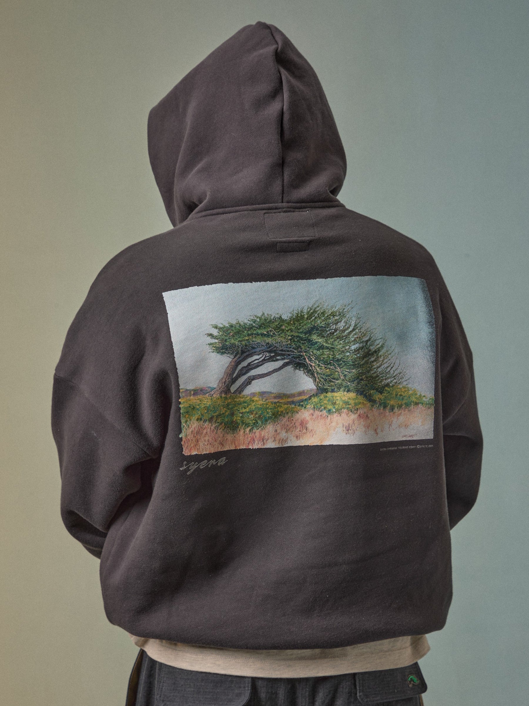 Souvenir Hoodie Syera Cypress Vintage Black